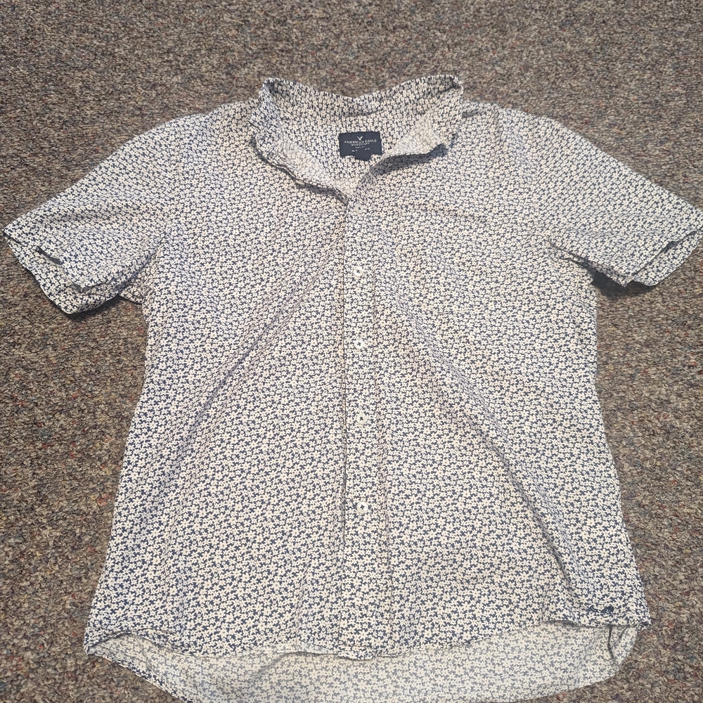 American Eagle Button Up flower printed top